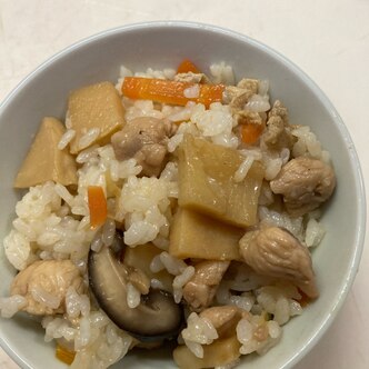 「鶏肉」と「タケノコ」の混ぜご飯